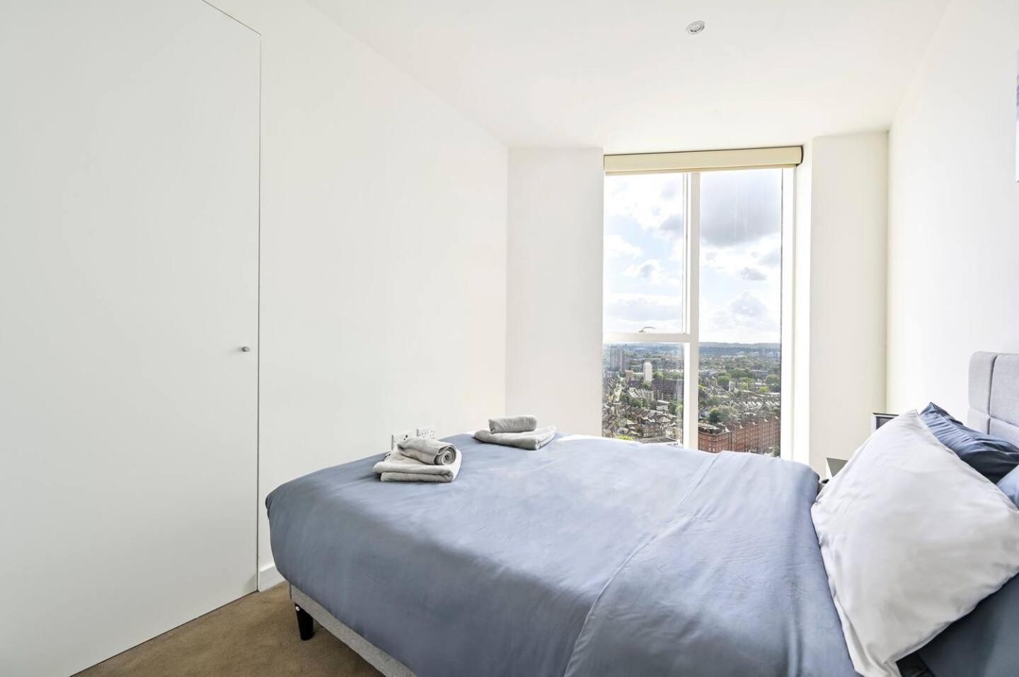 Luxury High-Rise 21St Floor 2 Bedroom 2 Bath Flat Londra Dış mekan fotoğraf